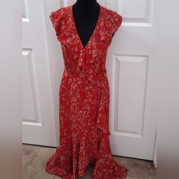 NWT Max Studio Red Floral Wrap Dress    Size M - Picture 1 of 11